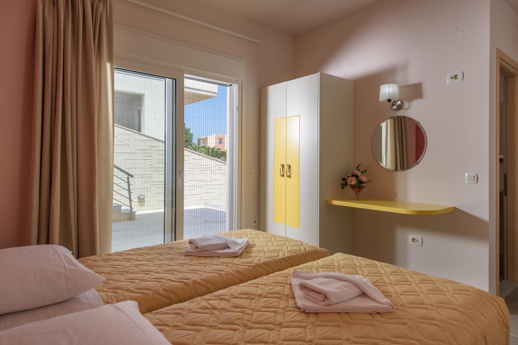 Koukos Villas Stalos Phòng bức ảnh