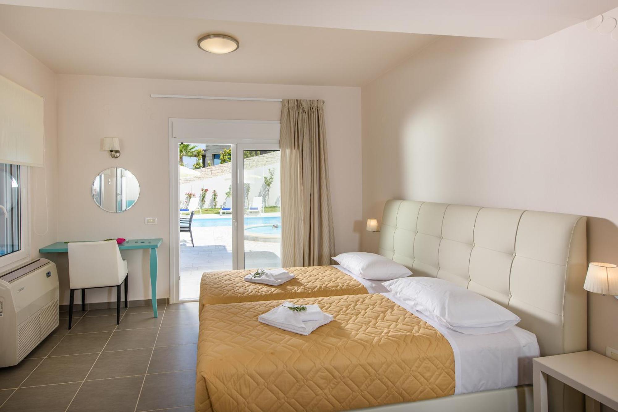 Koukos Villas Stalos Phòng bức ảnh