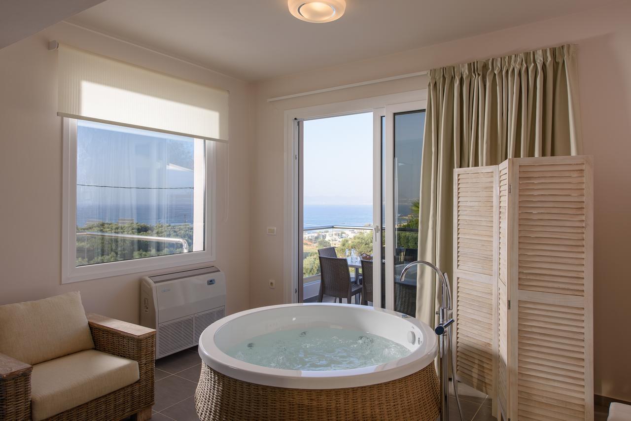 Koukos Villas Stalos Phòng bức ảnh